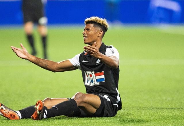 展现了顽强 展现了顽强